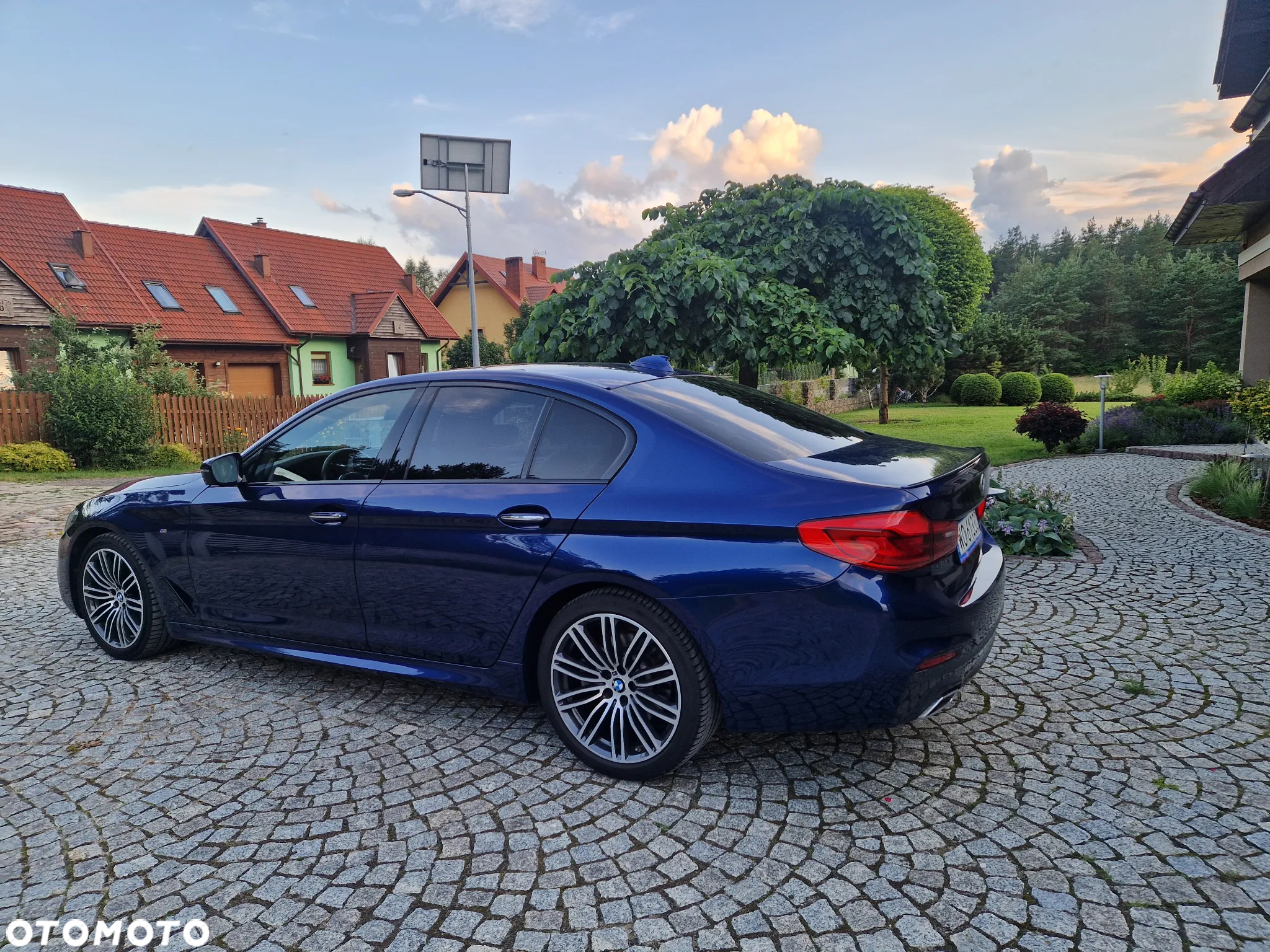 BMW Seria 5 520d xDrive - 2