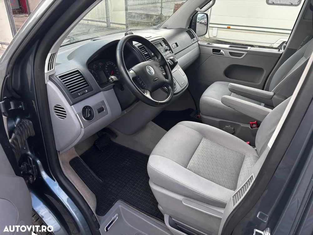 Volkswagen Multivan - 5