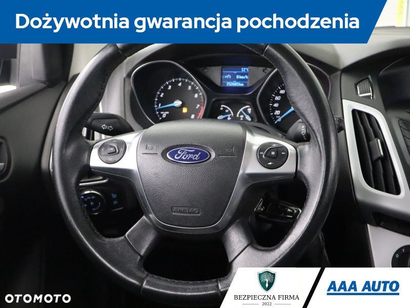 Ford Focus SW - 21