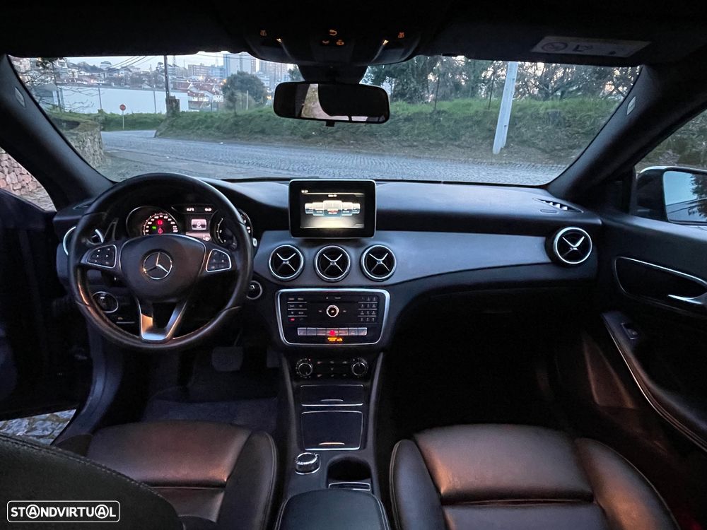 Mercedes-Benz CLA 180 - 25