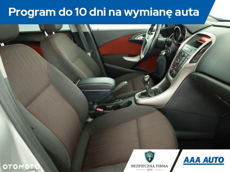 Opel Astra - 8