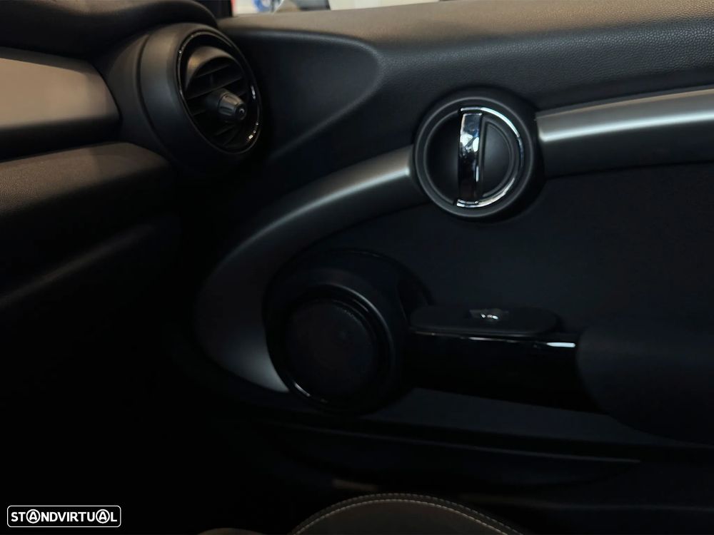 MINI 3 Portas Cooper Auto - 15