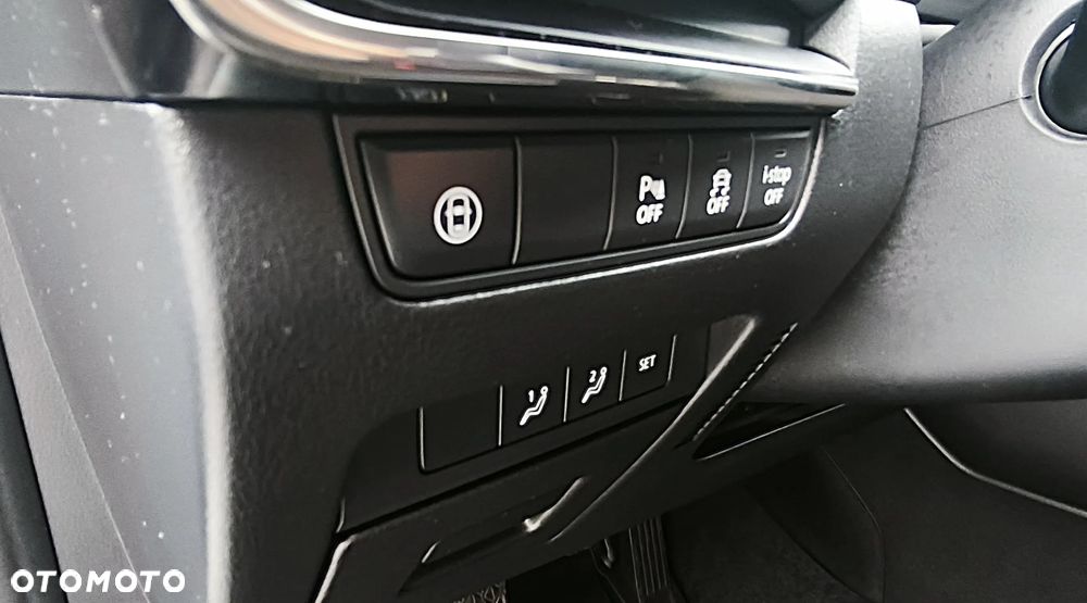 Mazda 3 - 12