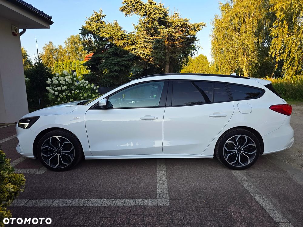 Ford Focus 1.5 EcoBoost ST-Line - 25