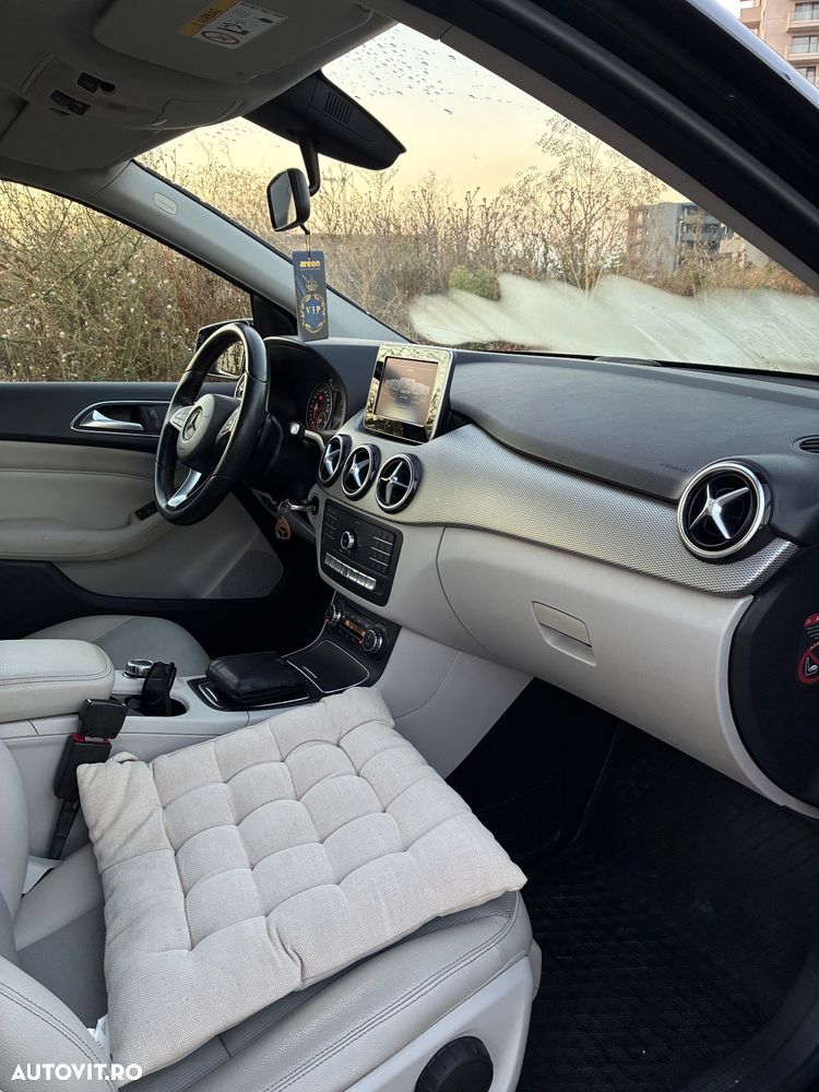 Mercedes-Benz B 180 - 7