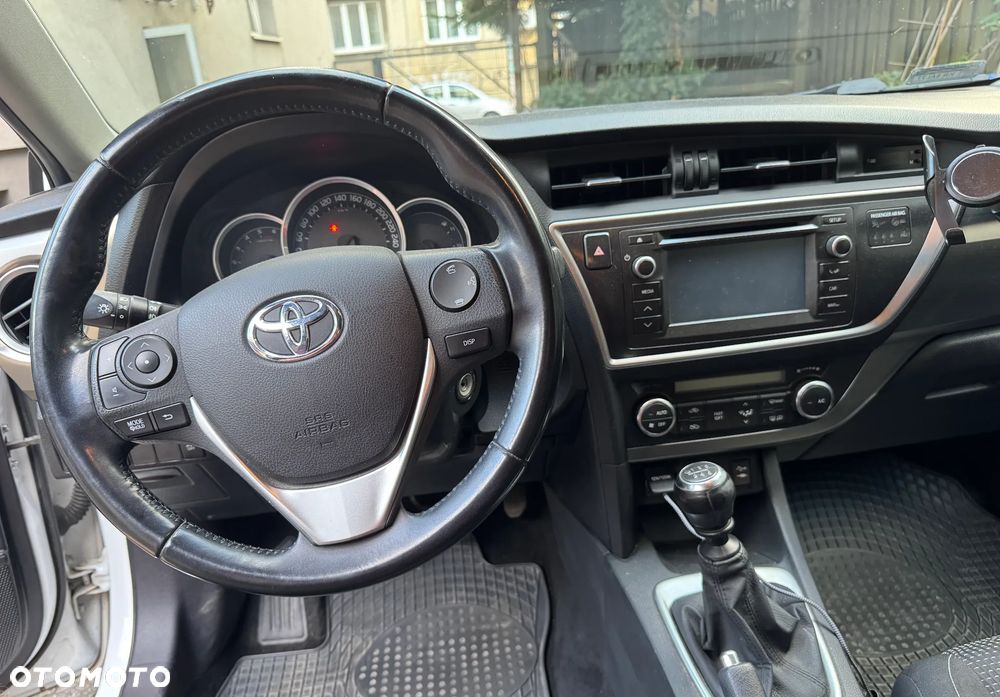 Toyota Auris 1.4 D-4D Active - 7