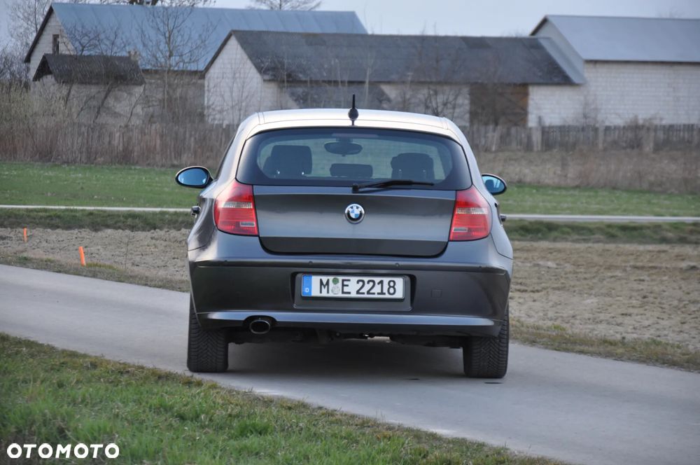 BMW Seria 1 118d - 10