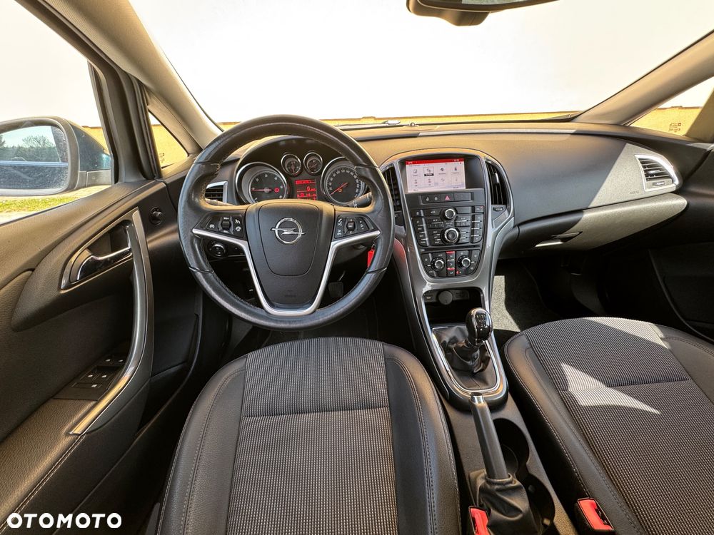 Opel Astra 1.7 CDTI Cosmo - 2