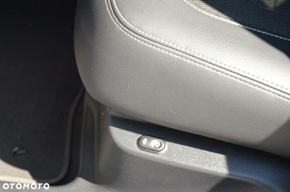 Jaguar F-Pace 2.0 i4P AWD Chequered Flag - 9