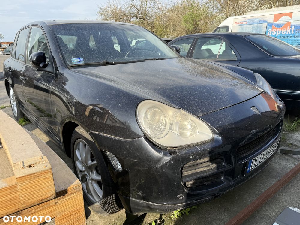 Porsche Cayenne - 4