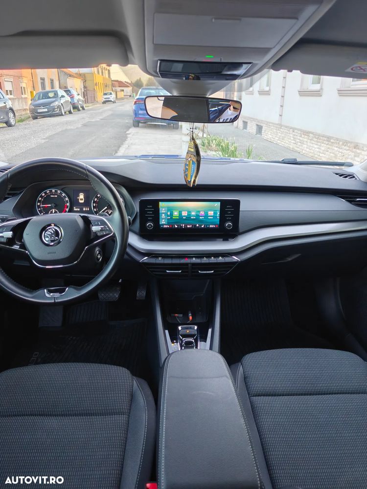 Skoda Octavia 2.0 TDI DSG Style - 3