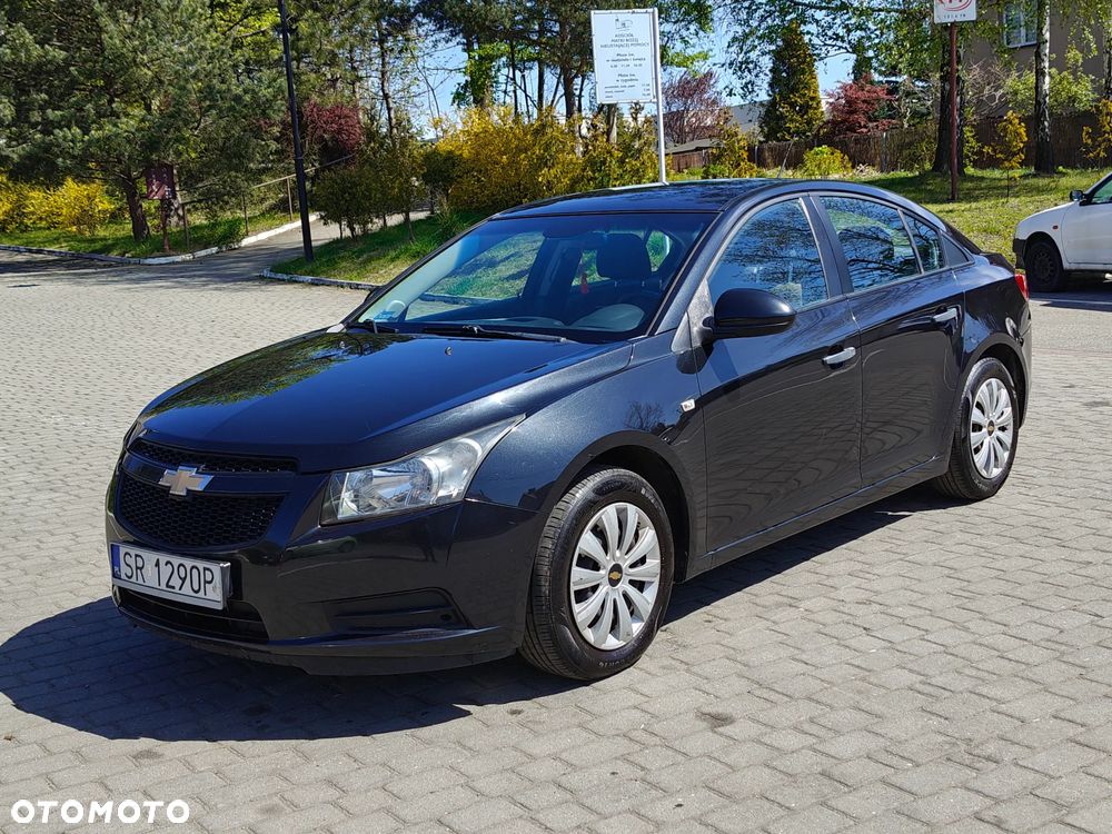 Chevrolet Cruze 1.6 LS - 17
