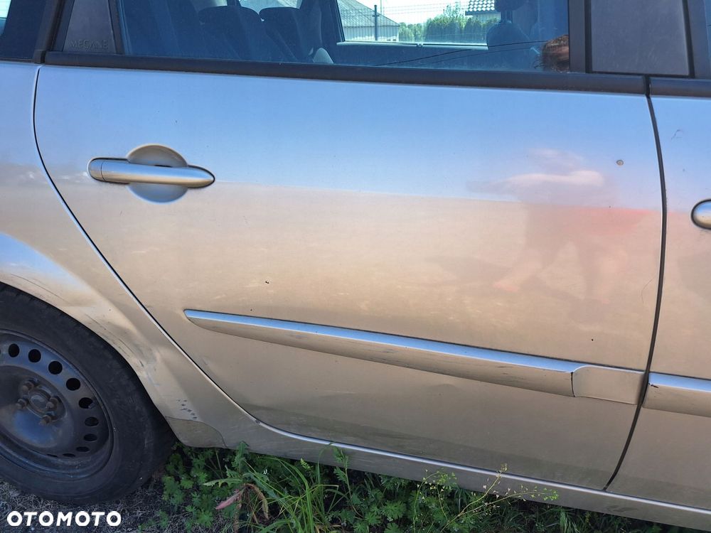 GRAND SCENIC II LIFT 06-09 DRZWI TYŁ PRAWE TED11 GOŁE!! - 2