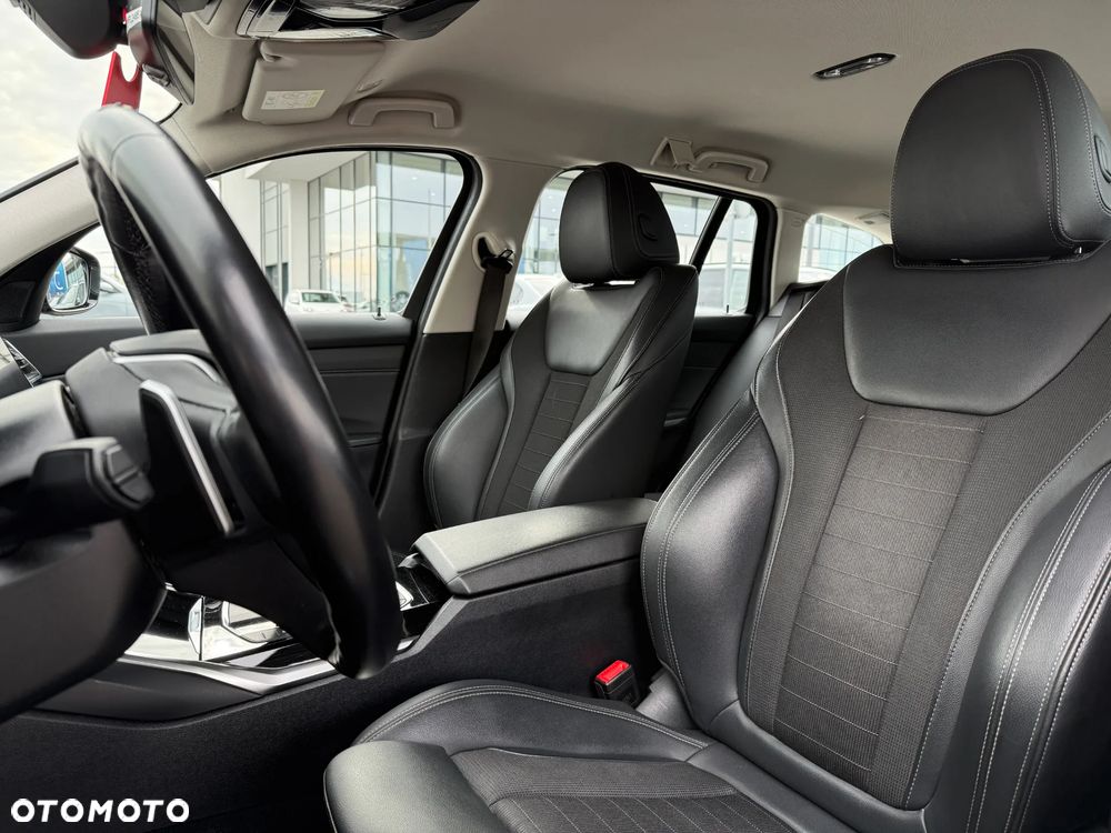 BMW Seria 3 320d - 25