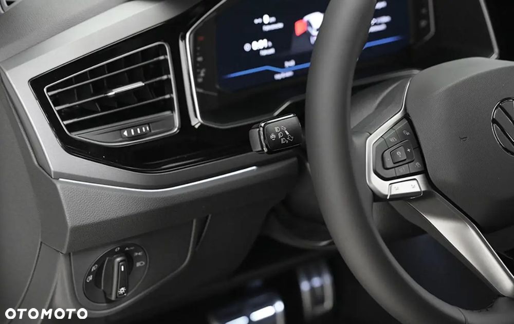 Volkswagen Polo 1.0 TSI R-Line Plus DSG - 16