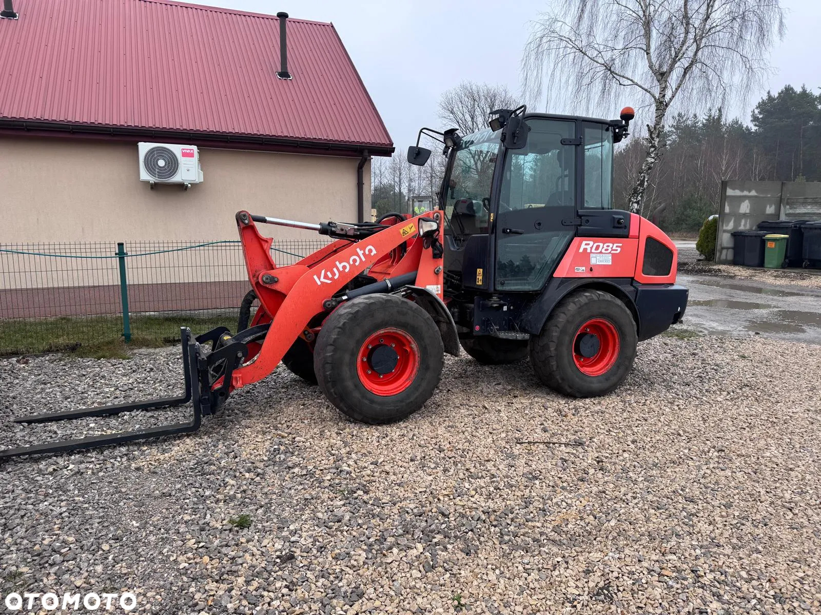 Kubota R085 - 5