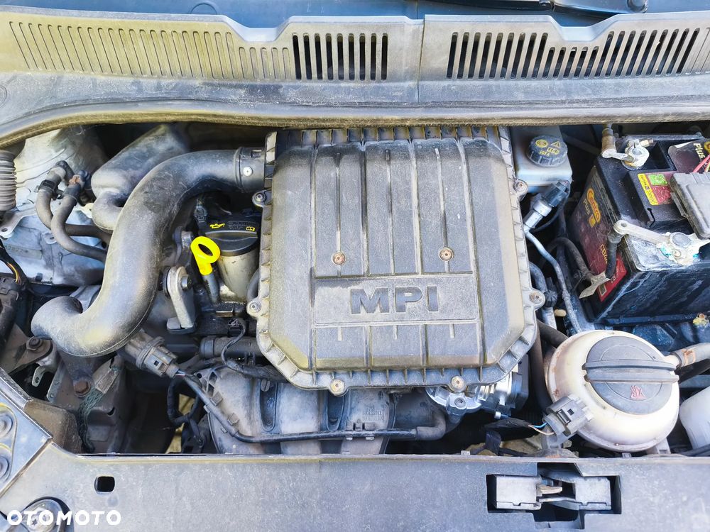 Volkswagen up! 1.0 high - 13