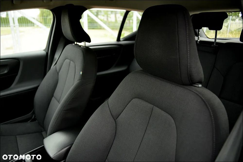 Volvo XC 40 D3 SCR Momentum - 18