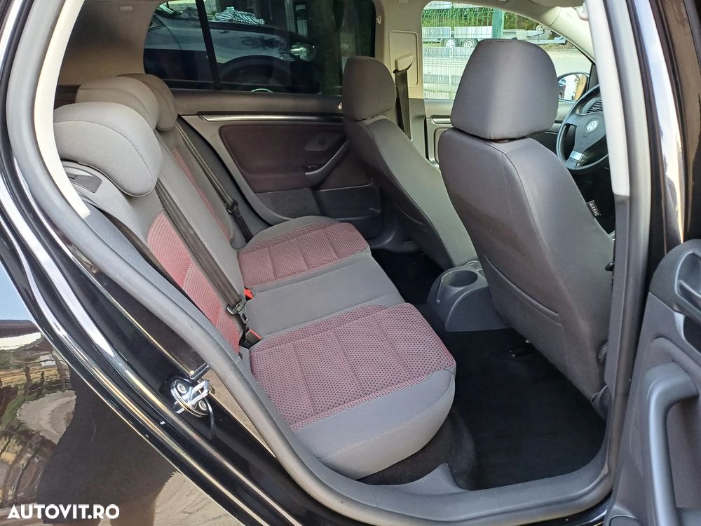 Volkswagen Golf 1.6 Highline - 8