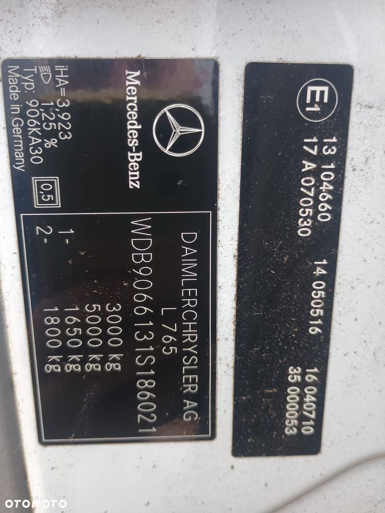 Mercedes-Benz Sprinter - 33