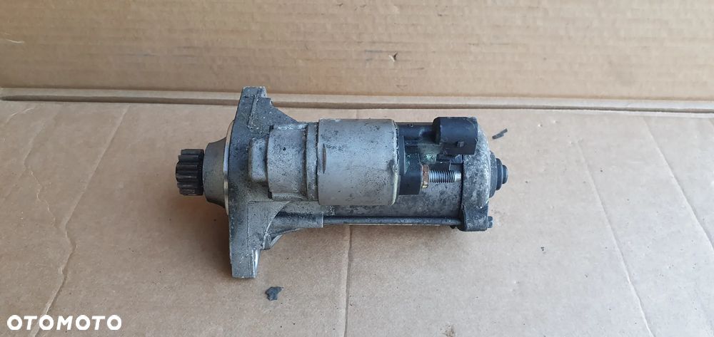 Rozrusznik starter silnika VW Tiguan I Lift 2.0 TDI 02E911024H - 4