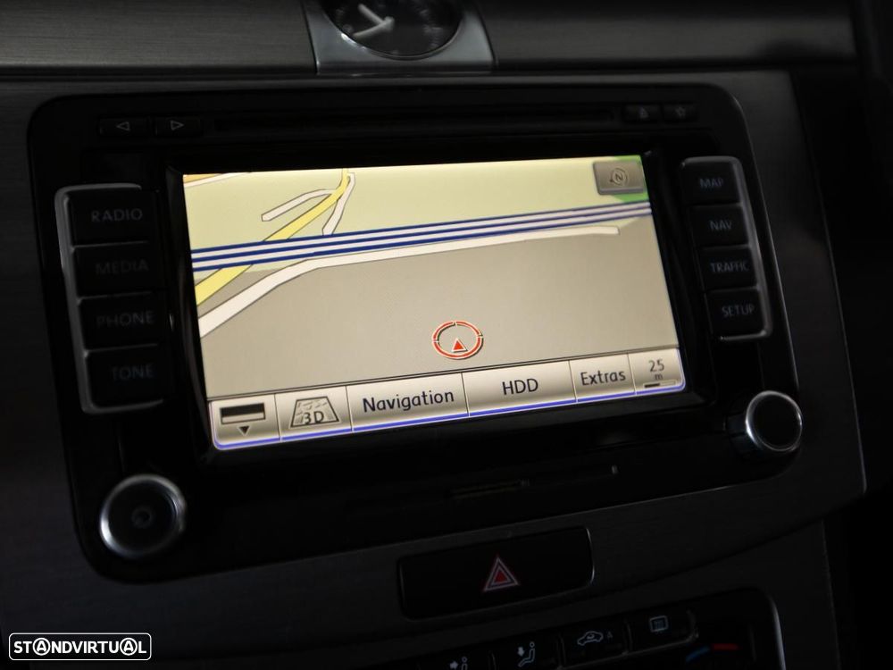 VW Passat Variant - 21