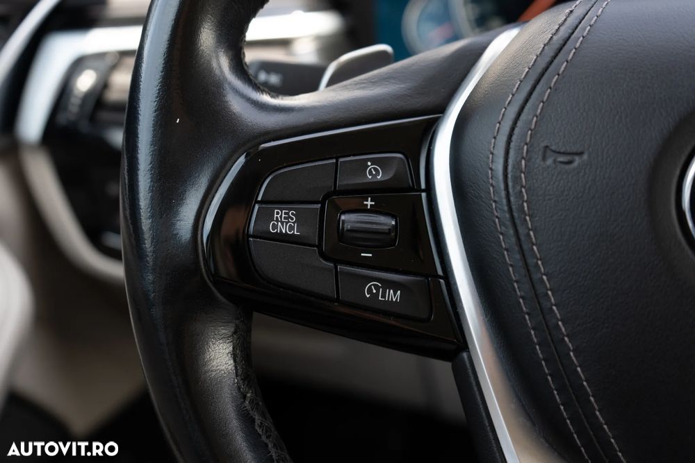 BMW Seria 5 540i xDrive AT - 14