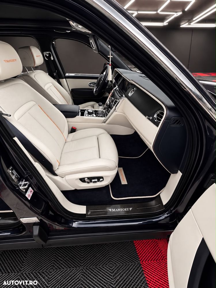 Rolls-Royce Cullinan - 5