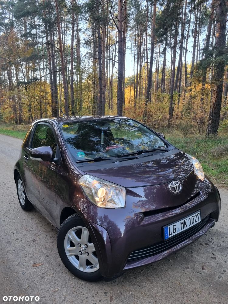 Toyota iQ - 23
