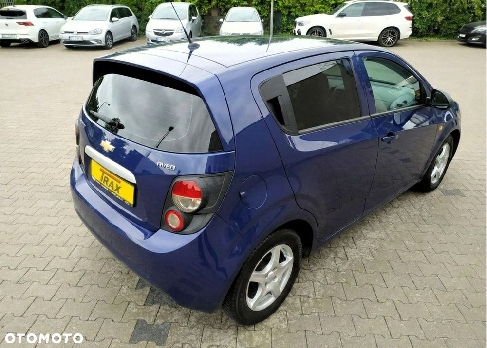 Chevrolet Aveo - 12