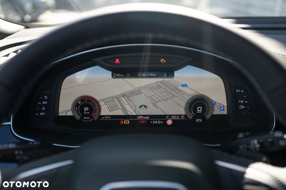 Audi Q8 - 16