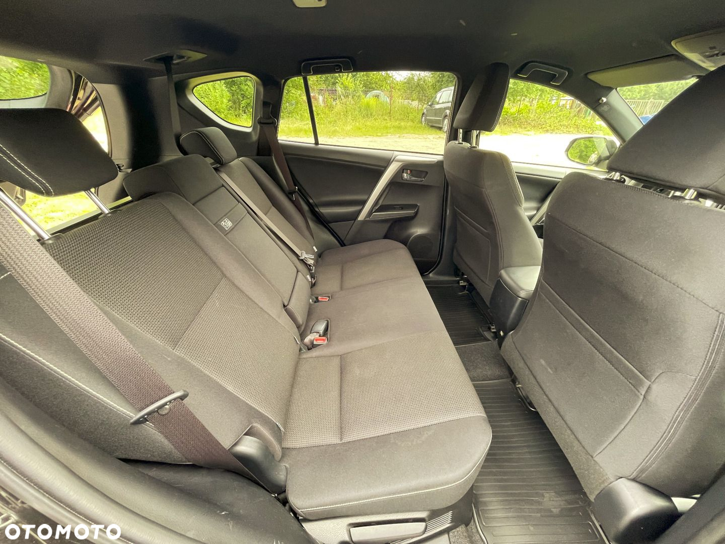 Toyota RAV4 - 12