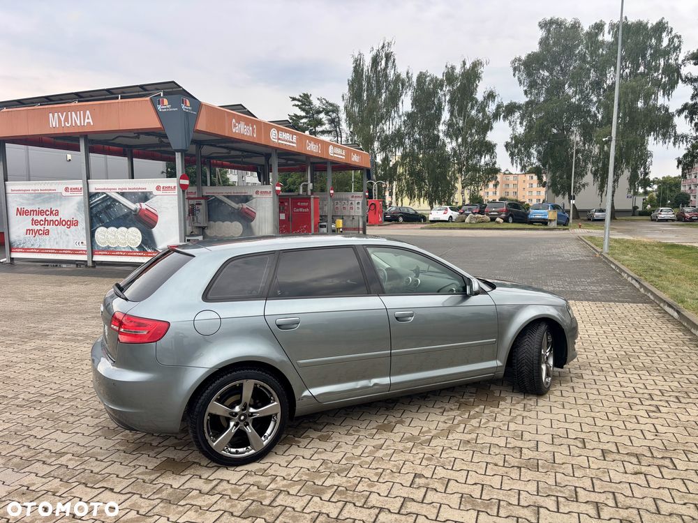 Audi A3 Sportback - 3