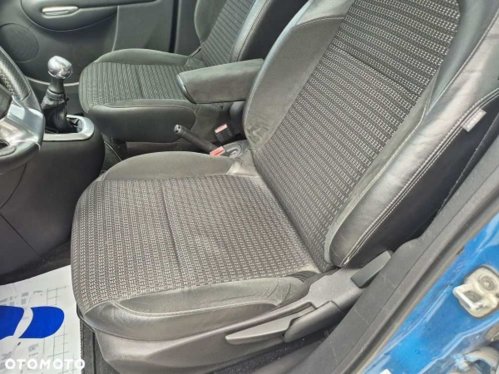 Citroën C3 Picasso 1.4i Exclusive - 22