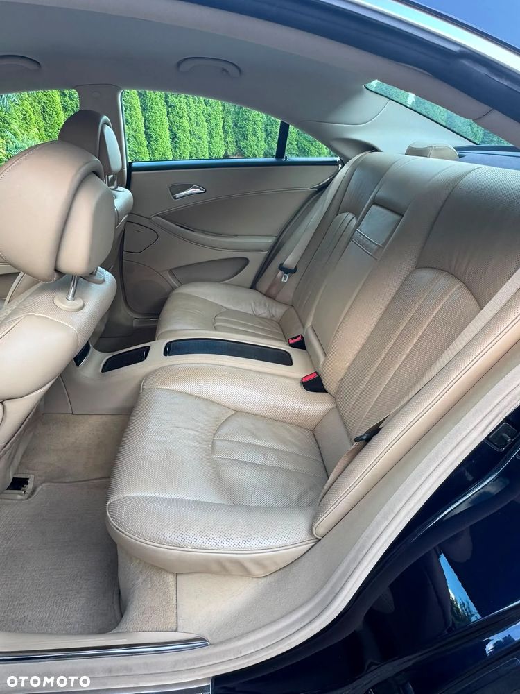 Mercedes-Benz CLS - 13