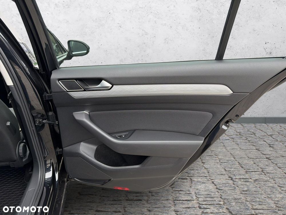 Volkswagen Passat 1.5 TSI EVO Business DSG - 37