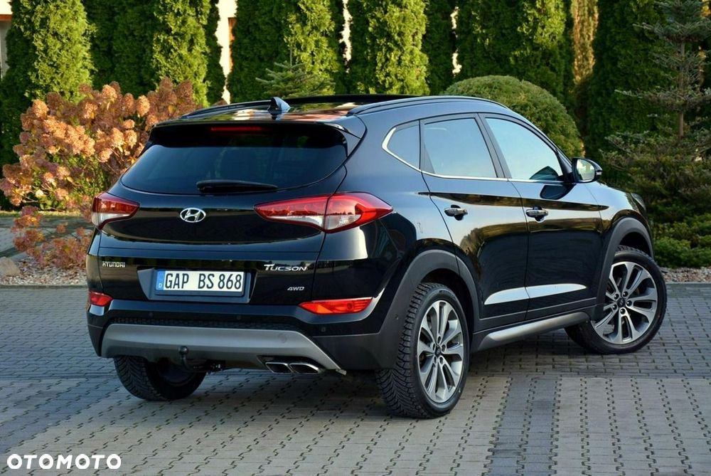 Hyundai Tucson 2.0 CRDI 4WD Automatik Premium - 12