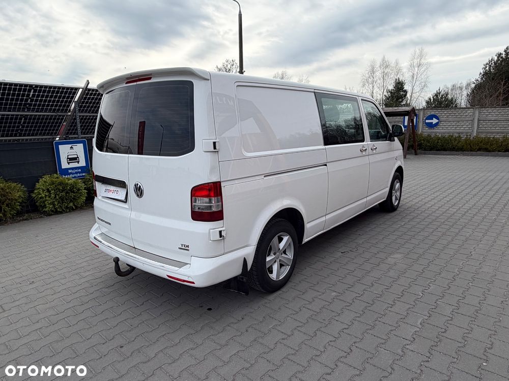 Volkswagen Transporter - 11