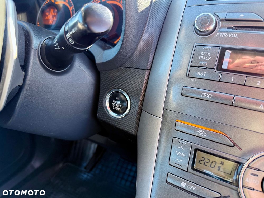 Toyota Auris 1.6 VVT-i Multimode Executive - 19