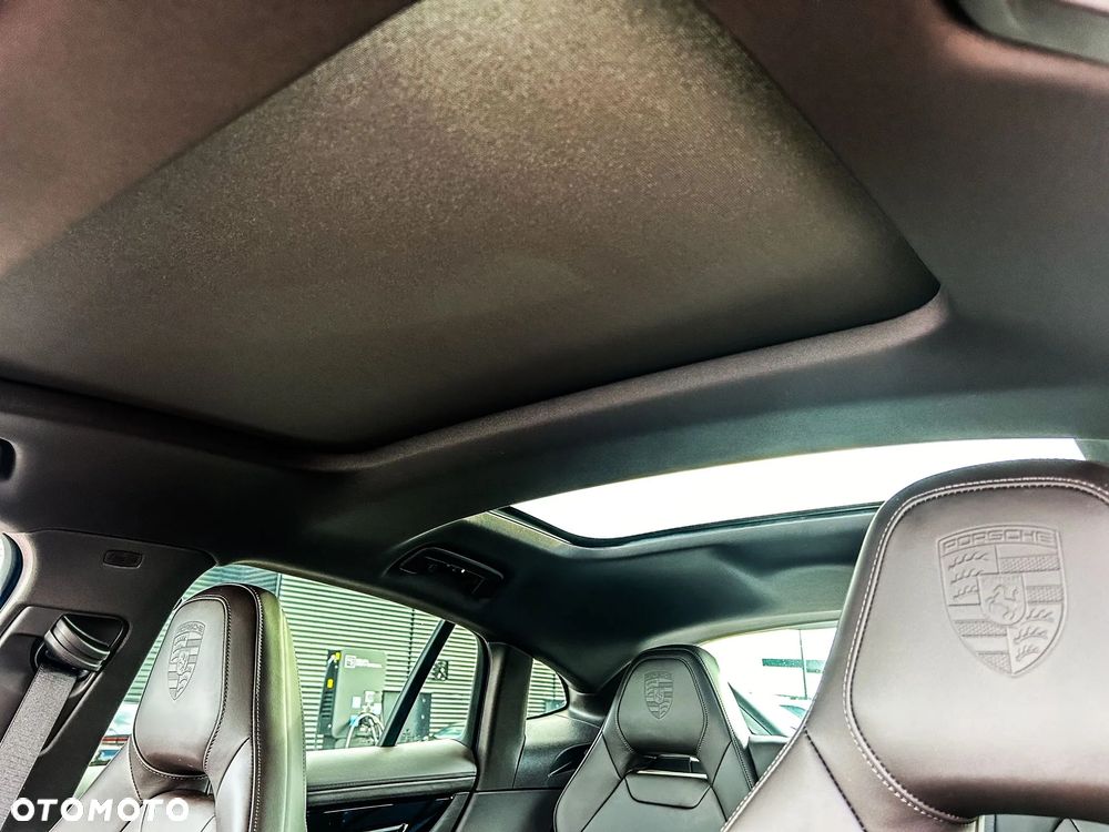 Porsche Panamera 4 E-Hybrid PHEV - 13
