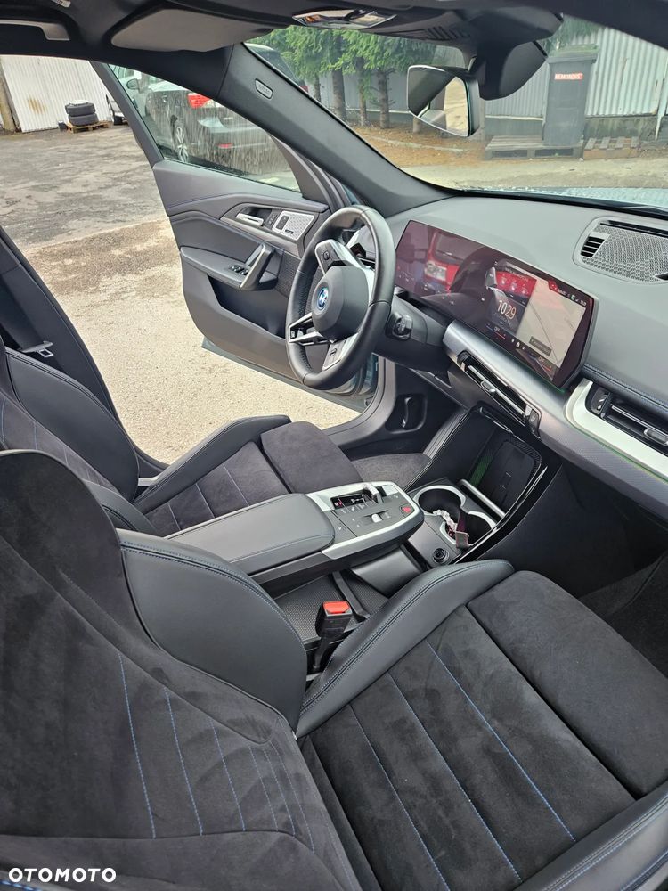 BMW iX1 xDrive30 66.5kWh M Sport Edition - 25