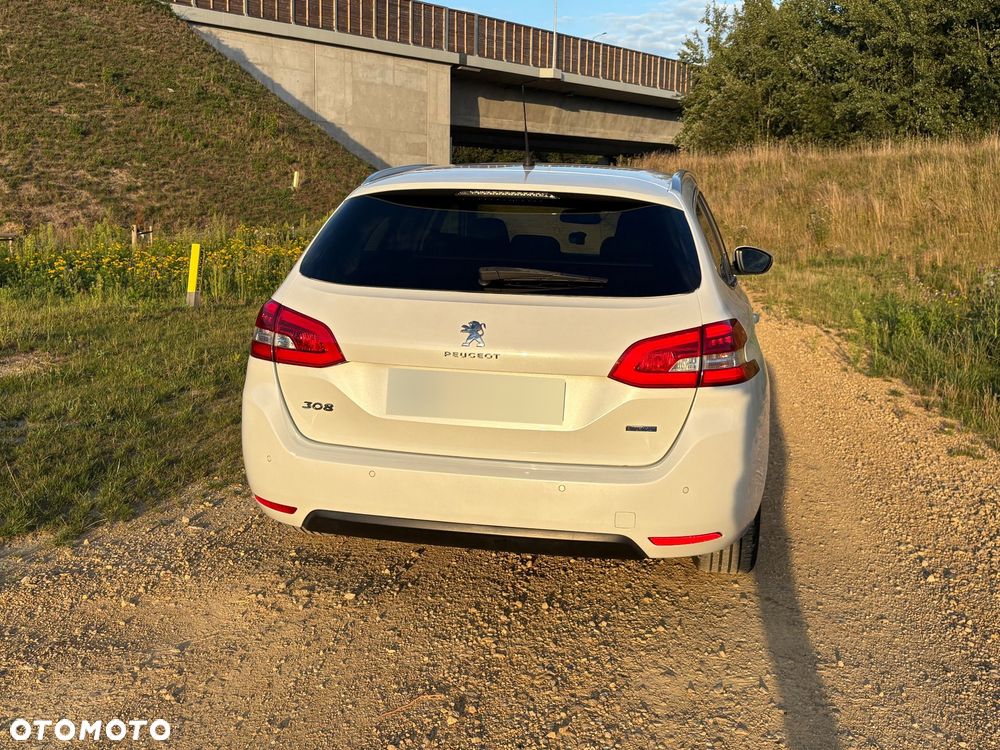 Peugeot 308 1.6 BlueHDi Allure S&S - 5