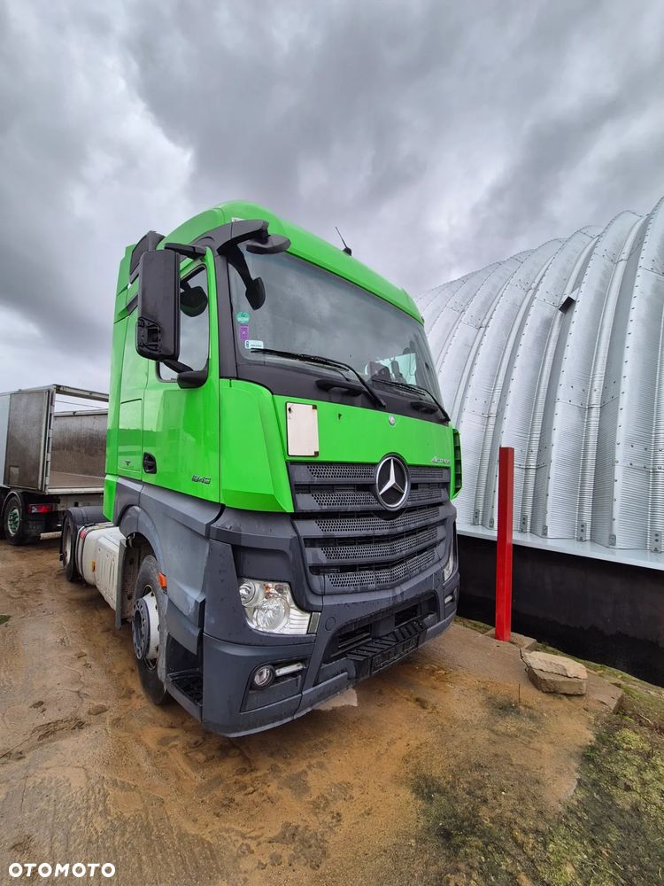 Mercedes-Benz Actros - 5