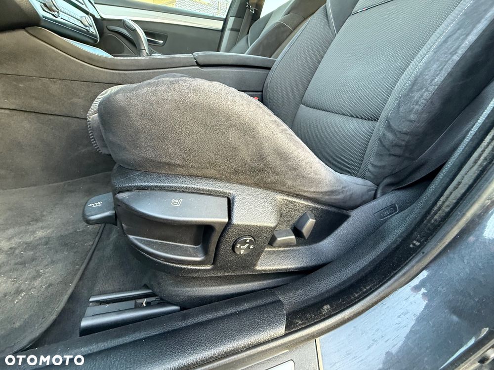 BMW Seria 5 535d Sport-Aut Modern Line - 19