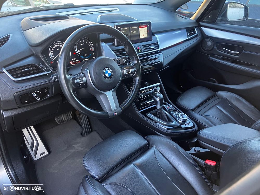 BMW 225xe Active Tourer - 12