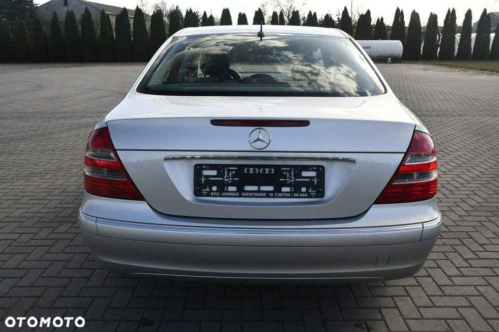 Mercedes-Benz Klasa E - 11