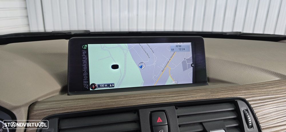 BMW 320 d Sport-Aut. Modern Line - 39