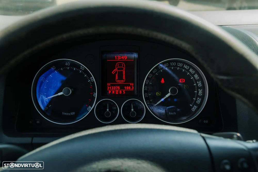 VW Golf 3.2 R32 4Motion DSG - 17
