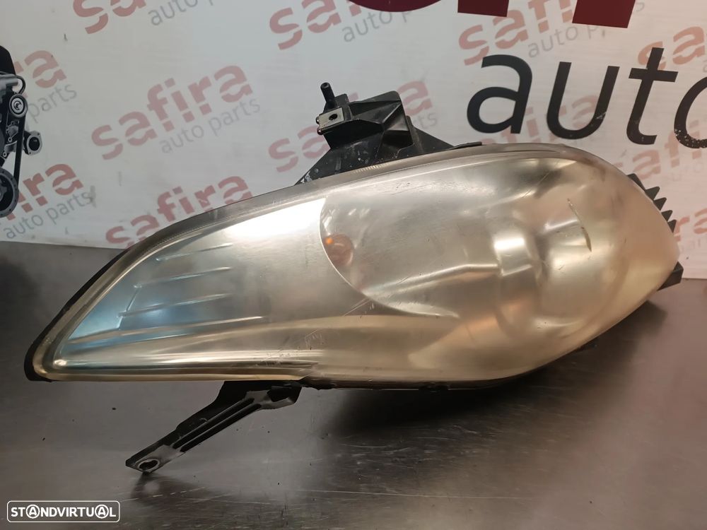 ÓTICA / FAROL MAZDA 5 - ESQUERDO / DIREITO - 14