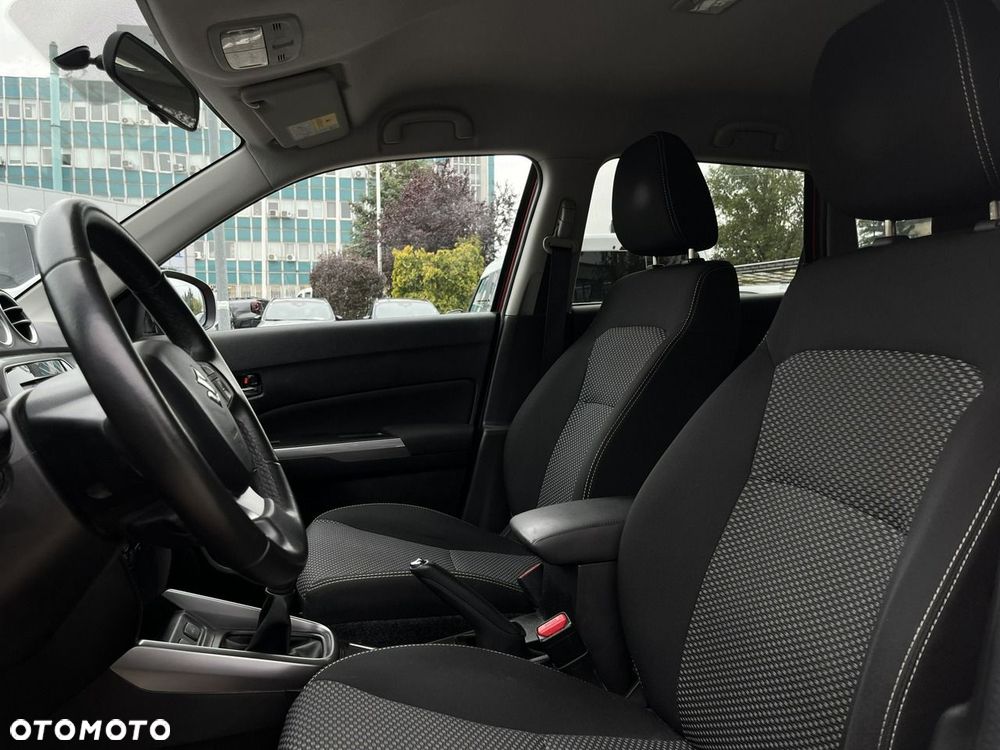 Suzuki Vitara 1.0 Boosterjet Premium 2WD - 12